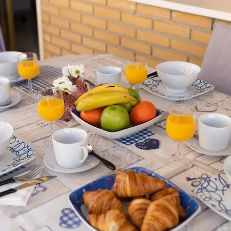 Sur Victoria Apartment